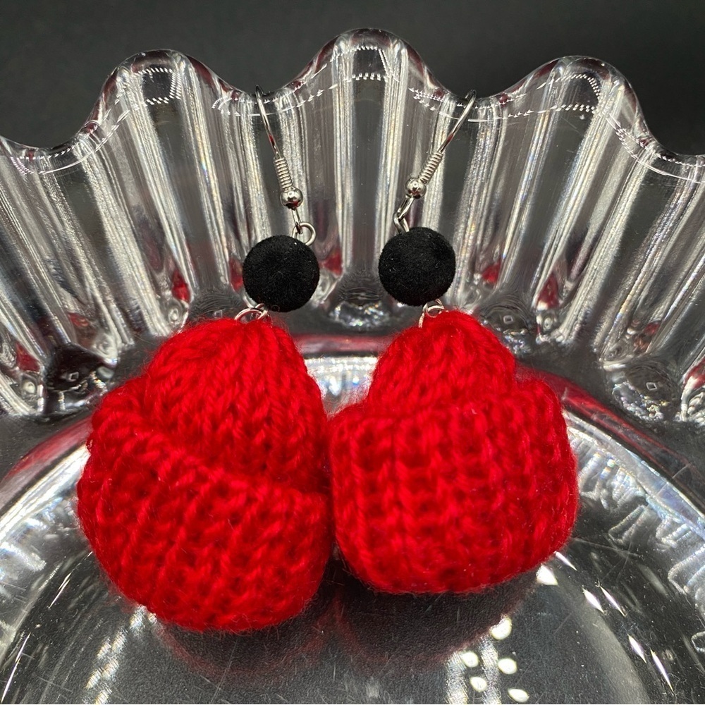 Hand knit Christmas Holiday Red and Black Toque Hat Earrings